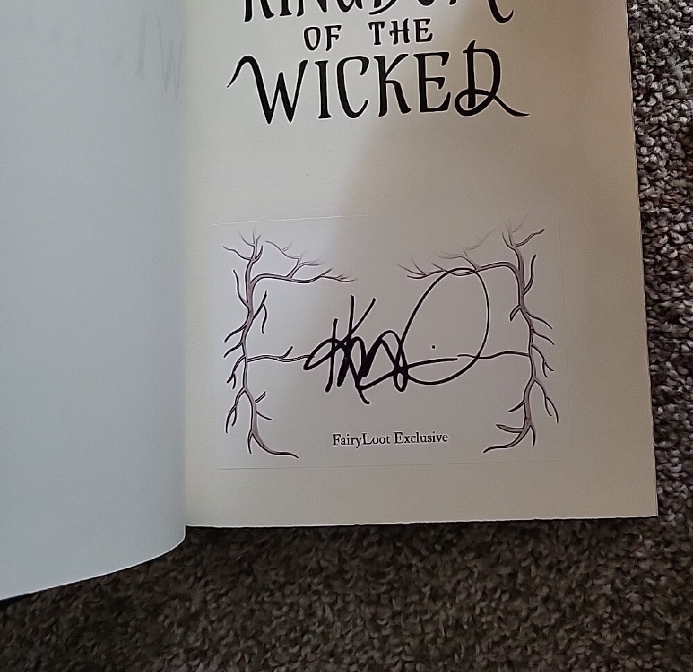 Kingdom of the Wicked by Kerri Maniscalco - Fairyloot - Picture 4 of 11